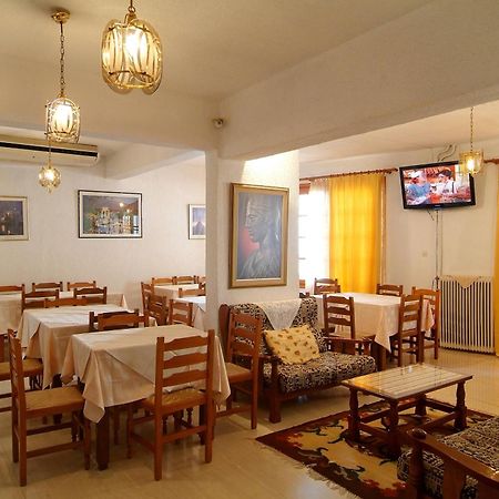 Hotel Orfeas ذلفي المظهر الخارجي الصورة