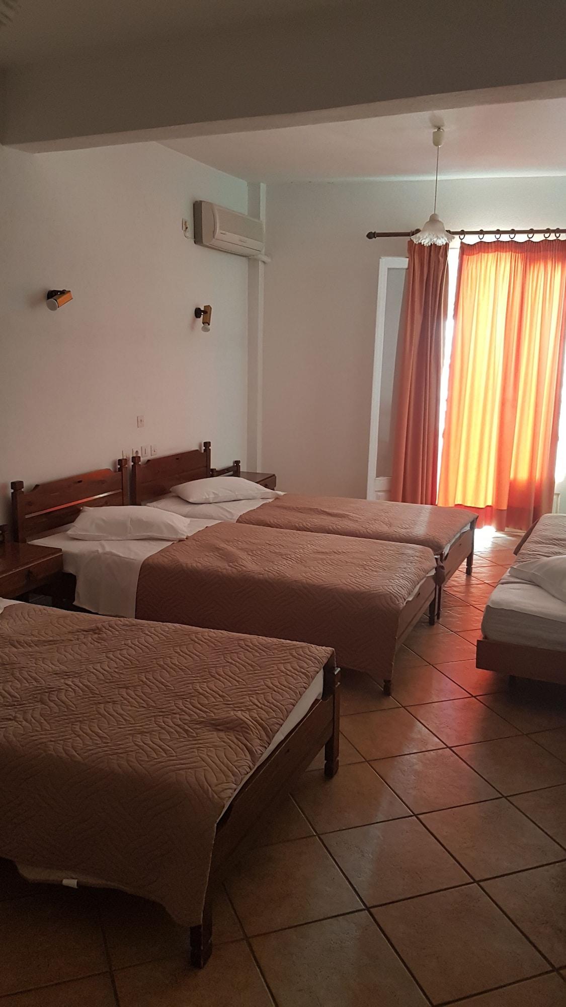 Hotel Orfeas ذلفي المظهر الخارجي الصورة