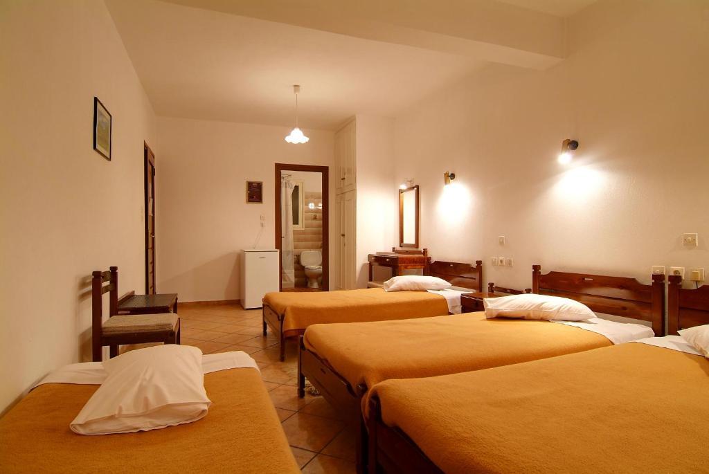 Hotel Orfeas ذلفي الغرفة الصورة